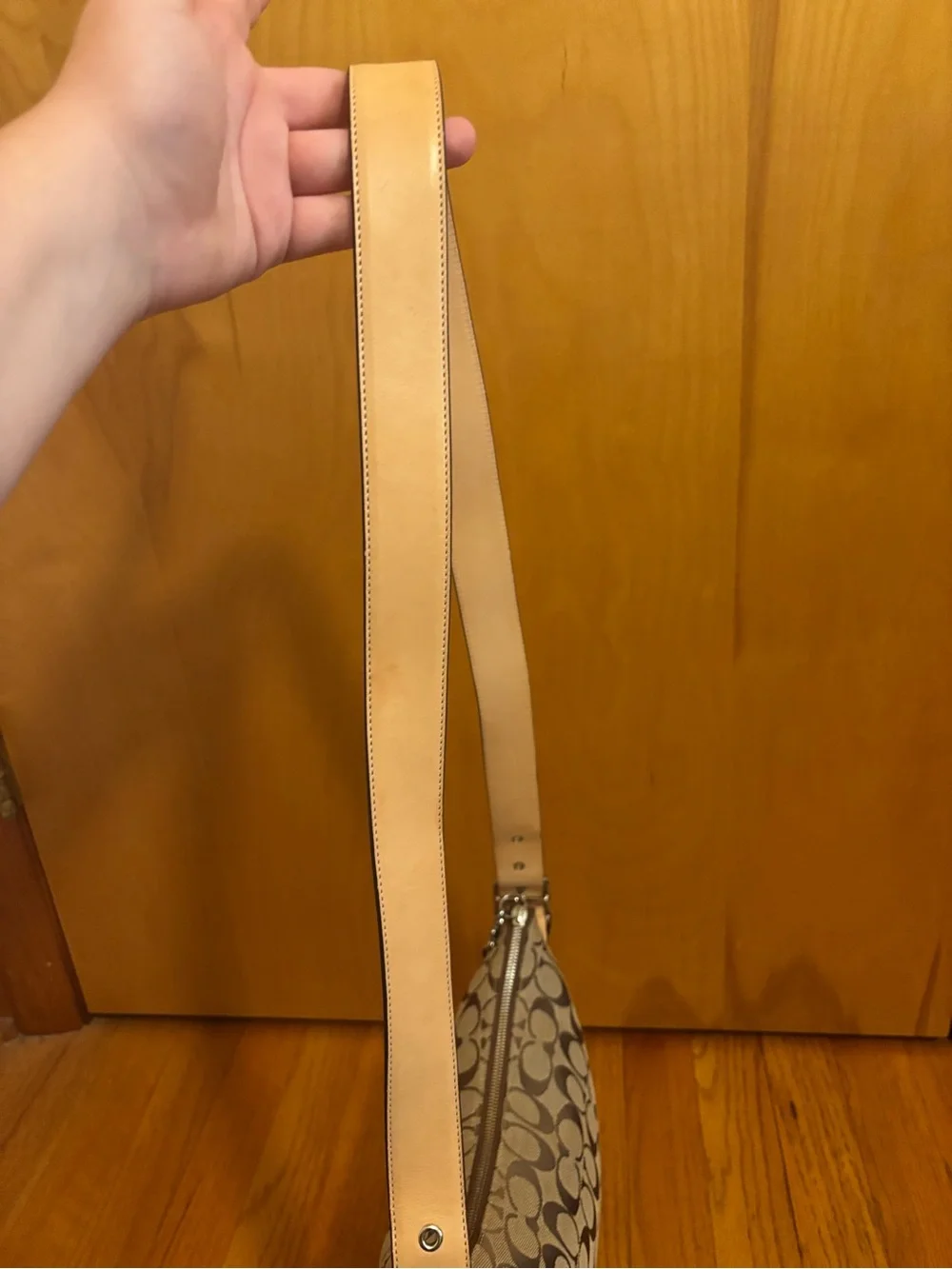 Coach Signature Canvas Hobo Bag in Khaki/Tan EUC